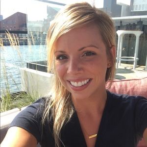 Meet your Posher, Victoria